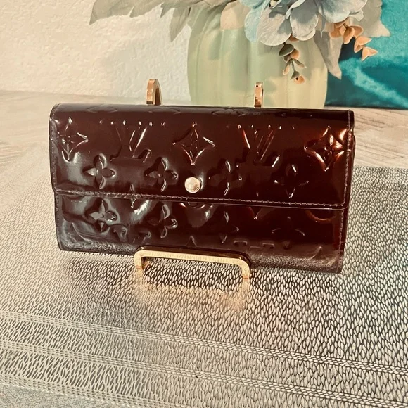 Louis Vuitton purple vernis Patent Leather Clutch wallet - Picture 2 of 13